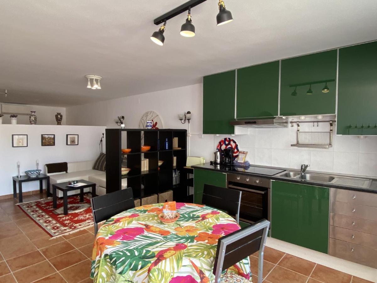 Апартаменти Hibiscus 7 San Juan De Capistrano Нерха Екстер'єр фото